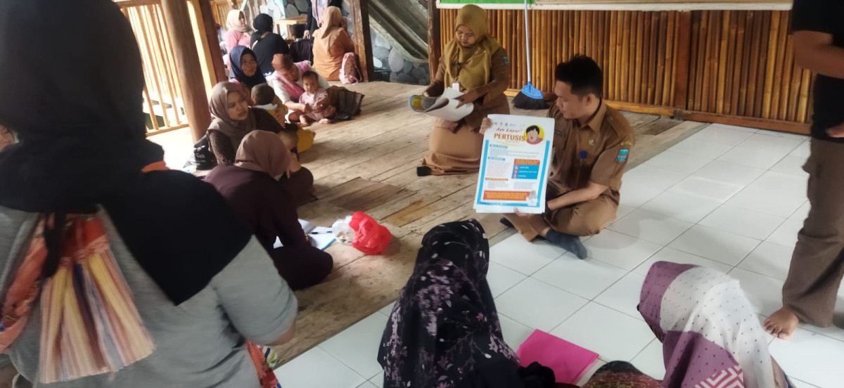 PERTEMUAN DAN PEMBINAAN ANGGOTA KELOMPOK BKB SARI ASIH DESA PANANJUNG