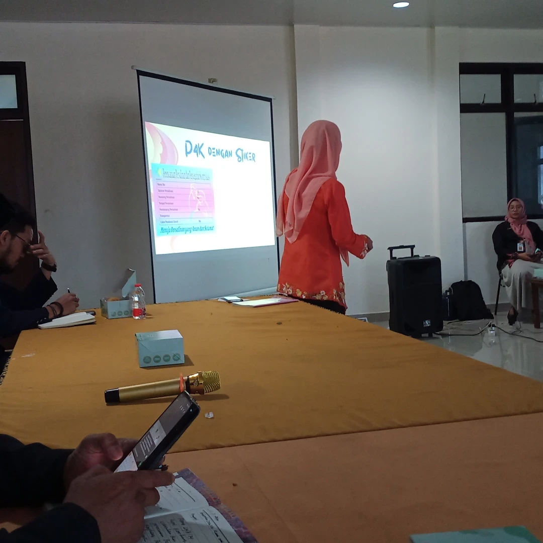 P4K IBU HAMIL DENGAN STIKER