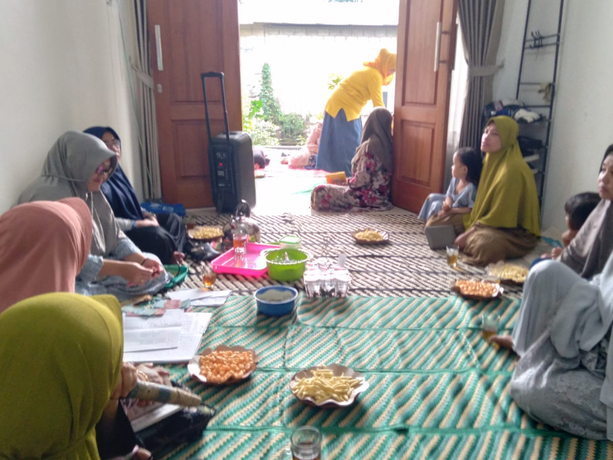 Pengajian Rutin Ibu-ibu RT.01/06