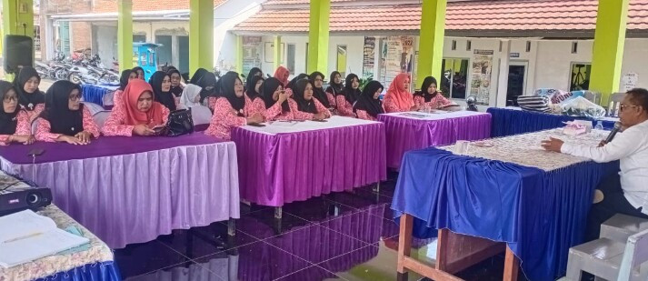 Pertemuan rutin kader posyandu