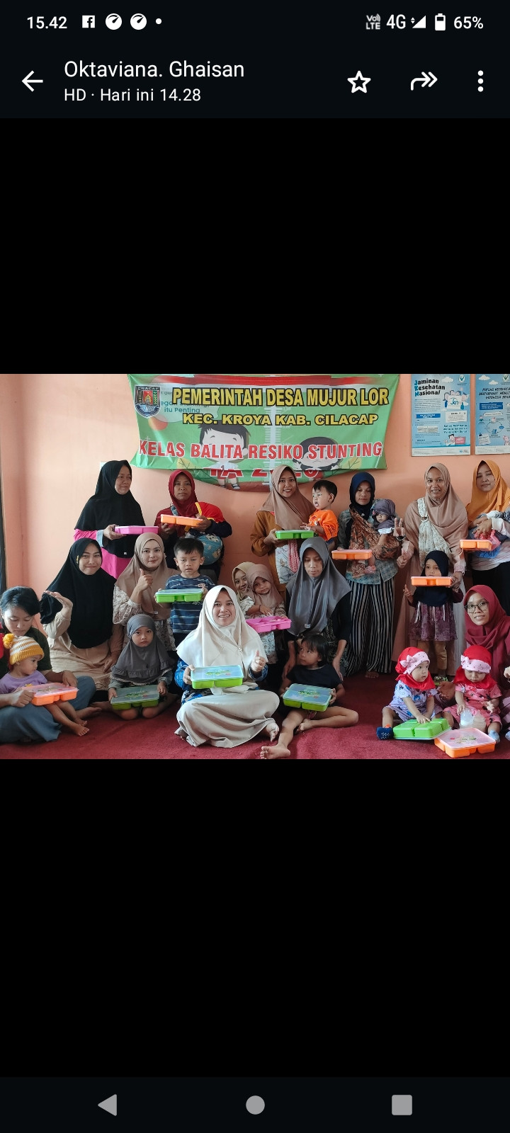 Pemberian PMT ke Balita GIRANG