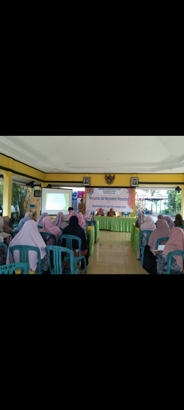 Pertemuan pkk Desa penyuluhan dan penyadaran Masyarakat tentang kependudu kandan penca tb as ts