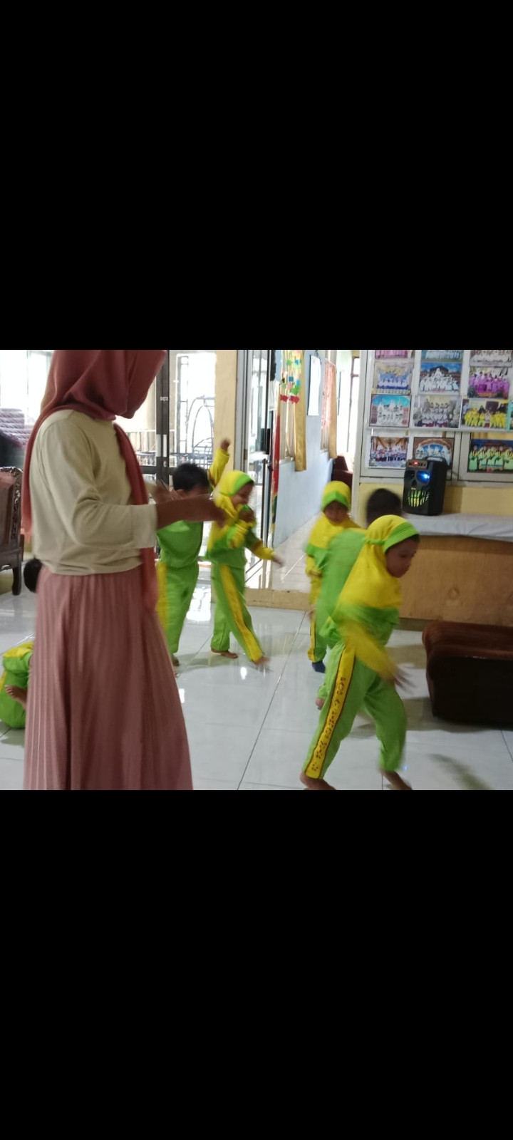 Senam bersama anak paud alfirdaus