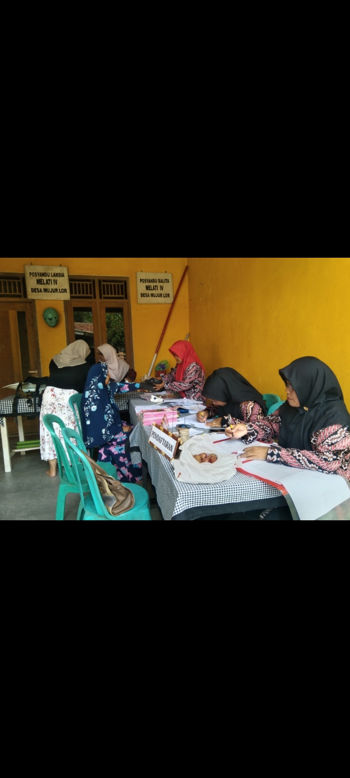 Posyandu lansia melati 4 rw 3