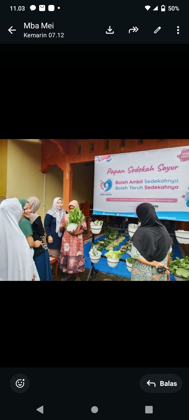 papan sedekah sayuran setiap hari jumat