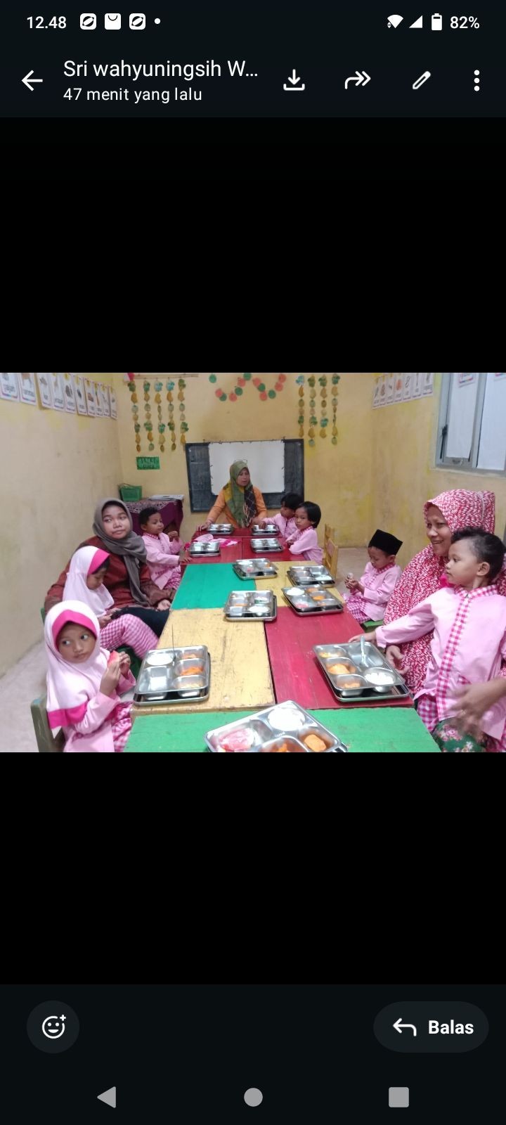 Makan MBG bersama Anak Paud  Al firdaus