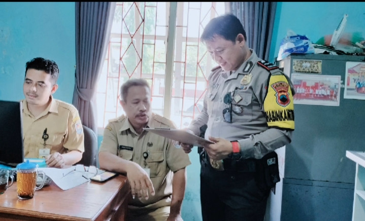 Penyuluhan dan advokasi perangkat desa oleh BHABINKAMTIBMAS Polsek