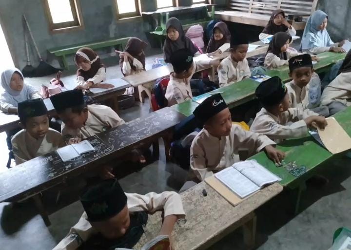 kegiatan anak naka kkb di sore hari yaitu mengaji