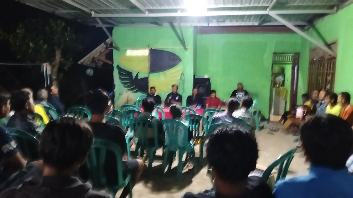 Pertemuan rutin warga kadus 02 Sidamukti