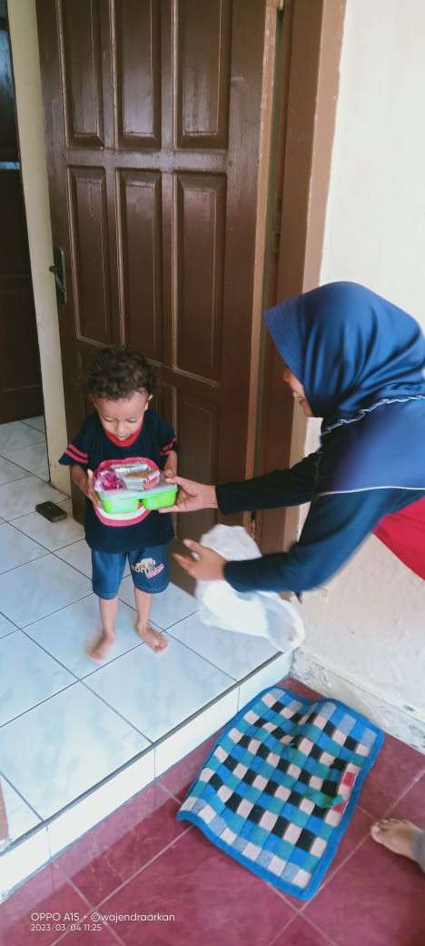 Salah satu baduta penerima PMT