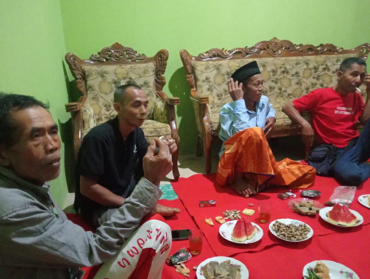 Pendidikan dan layanan agama bagi keluarga dan masyarakat