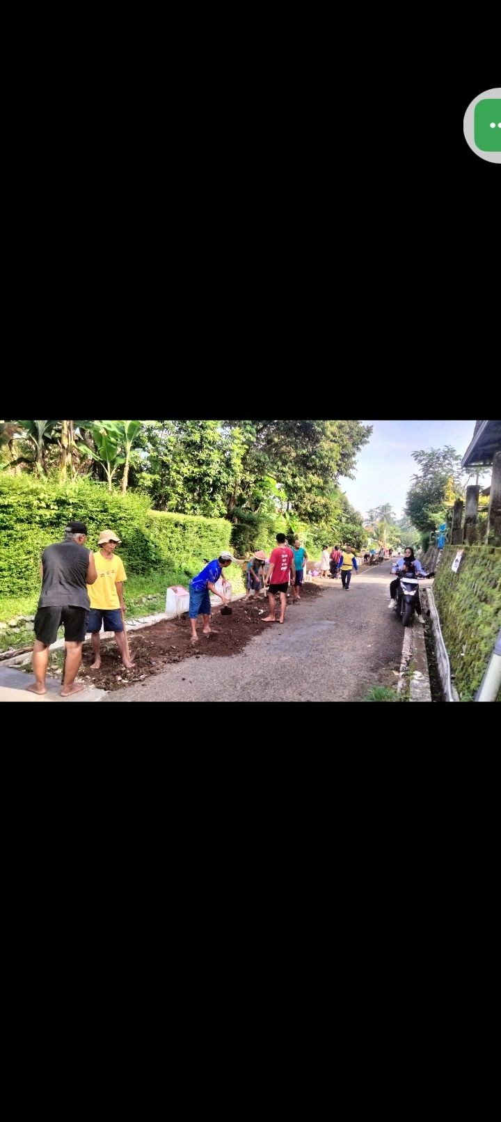 Kerja bakti di RT 02 / RW 01