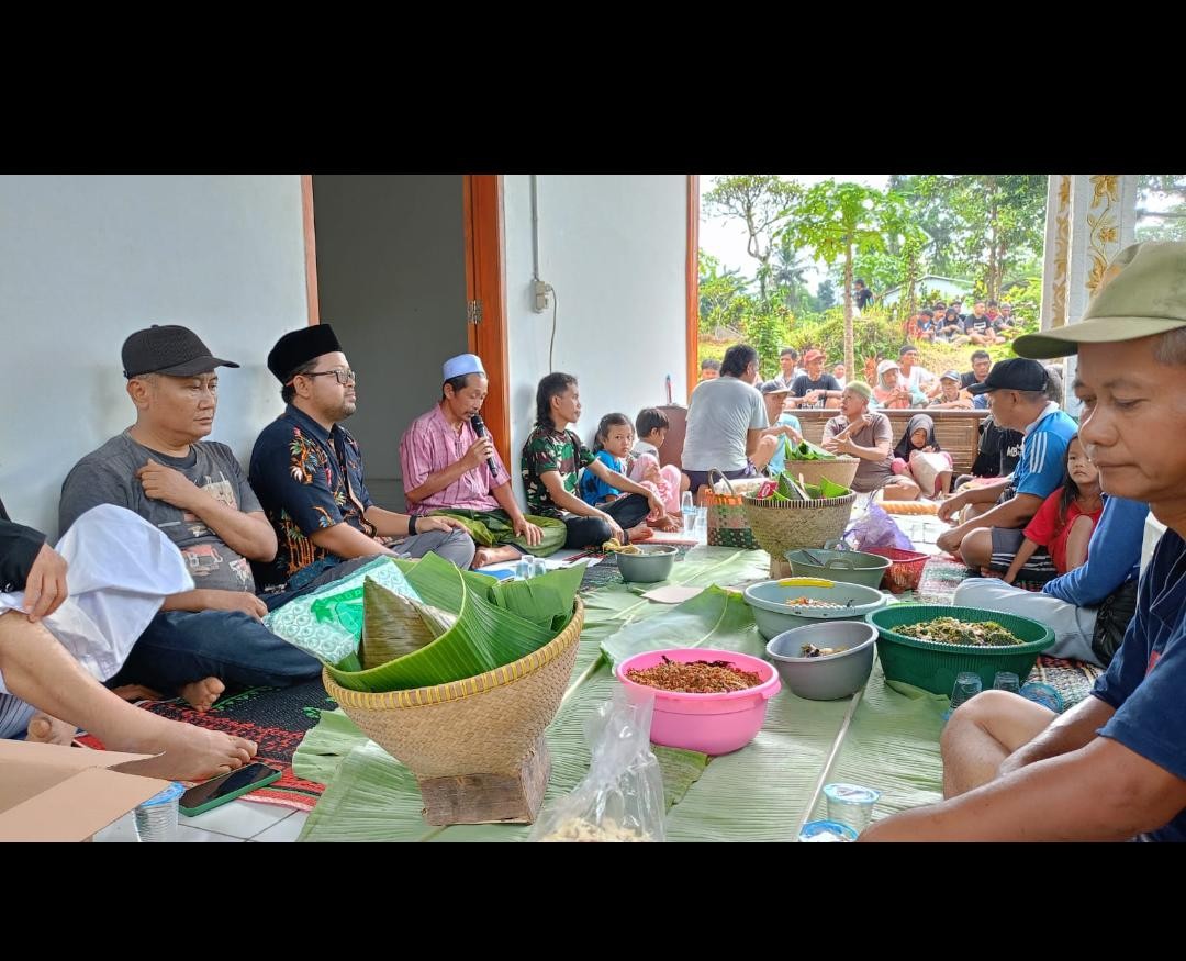 sadranan dan resik kubur kadus 2