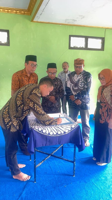 pengukuhan dan pelantikan rt baru di kelurahan semarang yaitu rt 06 rw 03