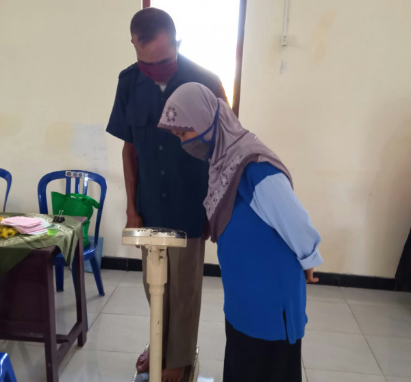 Posyandu Lansia dan Penyuluhan dari Puskesmas Sruwohrejo