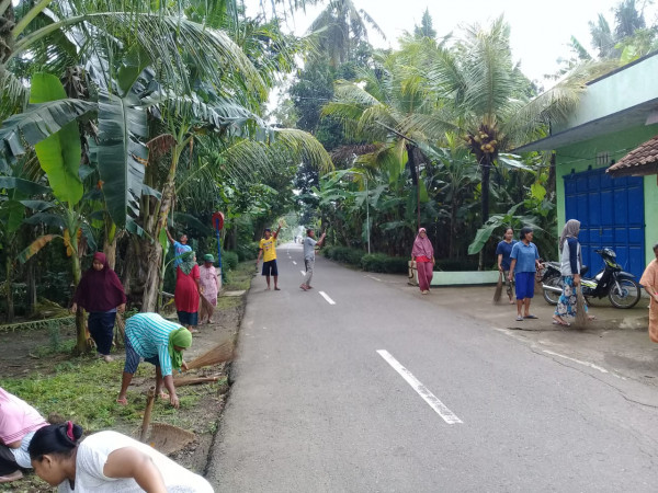 Kerja Bakti Lingkungan