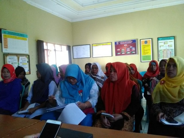 Pembinaan Kader Tribina - Masyarakat Desa Memiliki Kemandirian Dalam Upaya Mengatasi Masalah Kesehatan