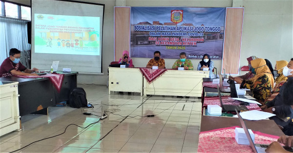Sosialisasi Pelatihan Aplikasi Jogo Tonggo Dalam Masa Pandemi Covid19 Bagi Admin Desa Se Kecamatan Kertek