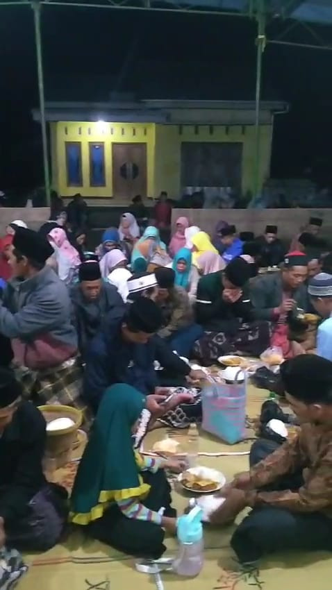 Memasuki Bulan Puasa Warga Desa Candimulyo Melaksanakan Tradisi Punggahan