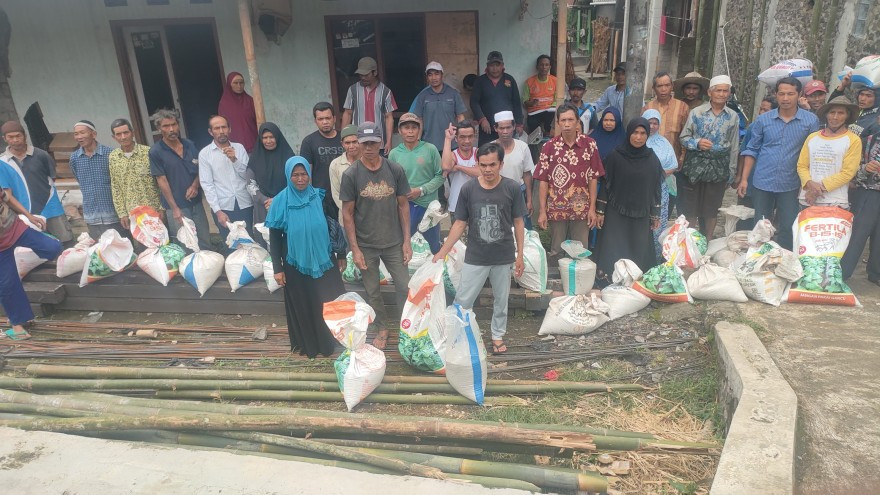 Bantuan Pupuk Kelompok Tani Tahun 2024