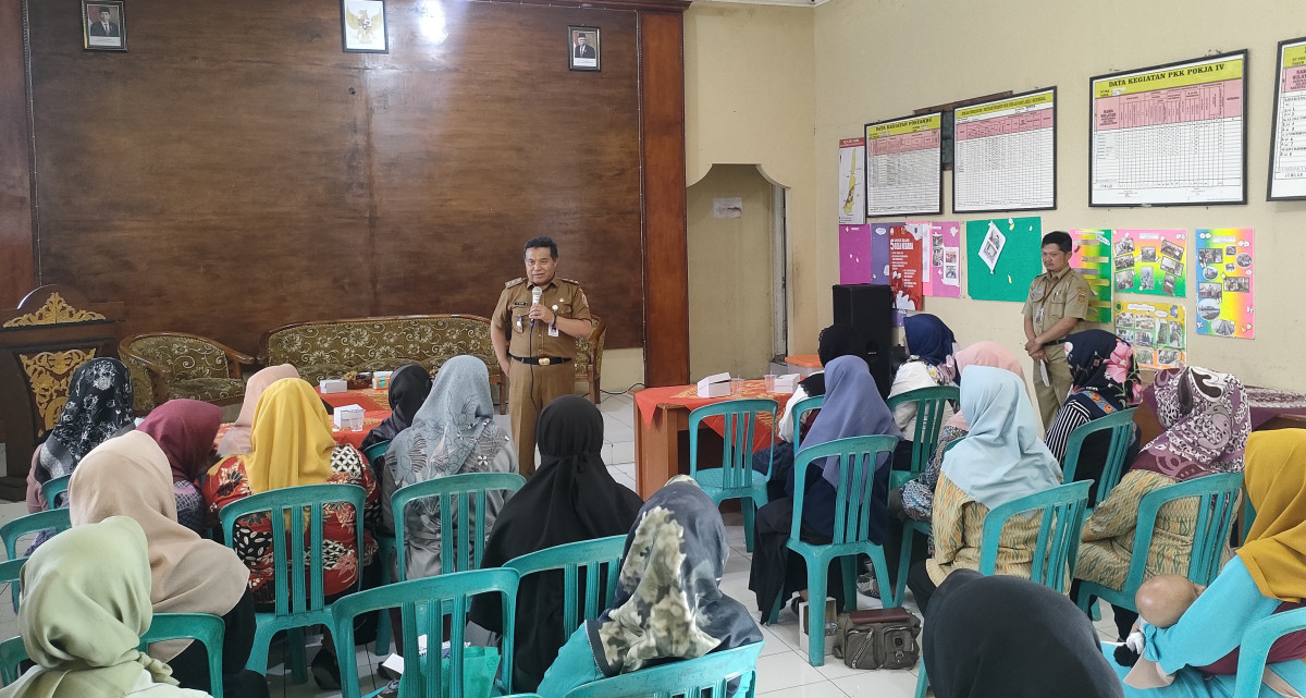 Wakil Bupati Wonosobo Memberikan Motivasi Pelatihan Tata Boga dan Kewirausahaan Mandiri Bagi Ibu-ibu P3KE desa Candimulyo