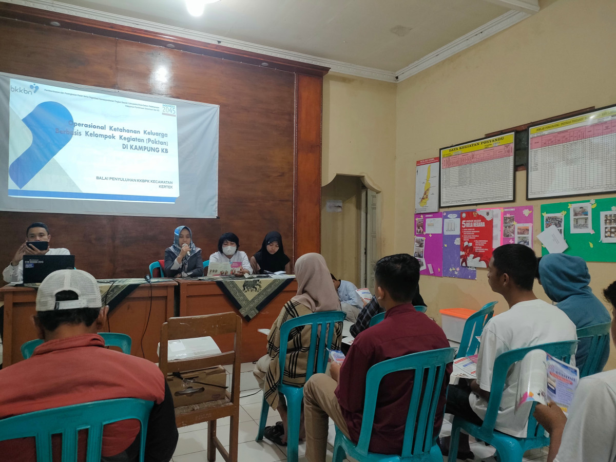 Operasional ketahanan keluarga berbasis Poktan di Kampung Keluarga Berkualitas Abhinaya Desa Candimulyo