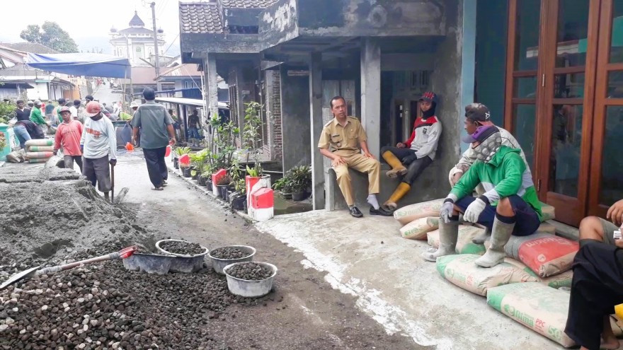 Mempertahankan Budaya Gotong Sebagai Manifestasi dan Tradisi Desa
