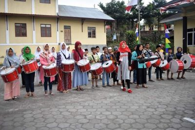 Pelatihan Drumband Bagi Anak-Anak, Media Mengungkapkan Pikiran, Perasaan dan Kepemimpinan