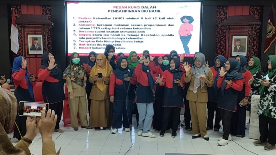 Kampung Keluarga Berkualitas (KB) - Mewujudkan Visi Generasi Emas Indonesia 2045