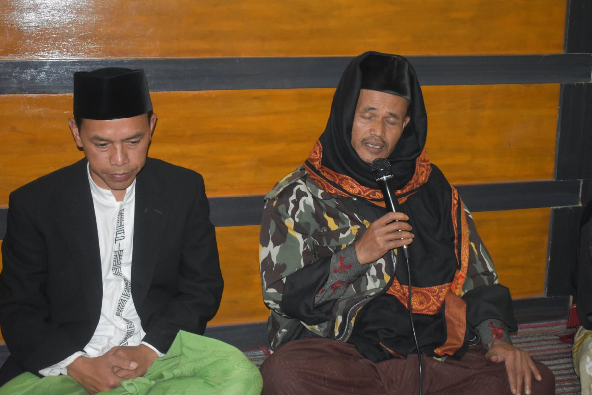 Halal bi Halal - dicetuskan oleh KH. Wahab Chasbullah pada tahun 1946 upaya untuk memperkuat persatuan dan kesatuan bangsa