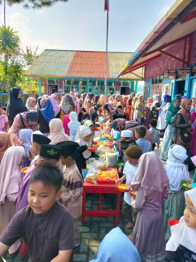 TK Pertiwi Desa Candimulyo Selengarakan Halal Bihalal