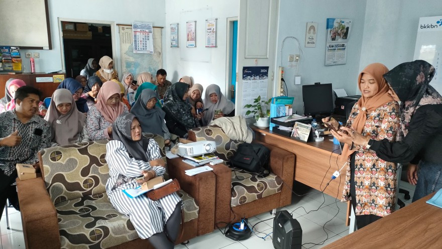 Orientasi Tenaga Lini Lapangan PPKBD dan Sub PPKBD Desa Candimulyo