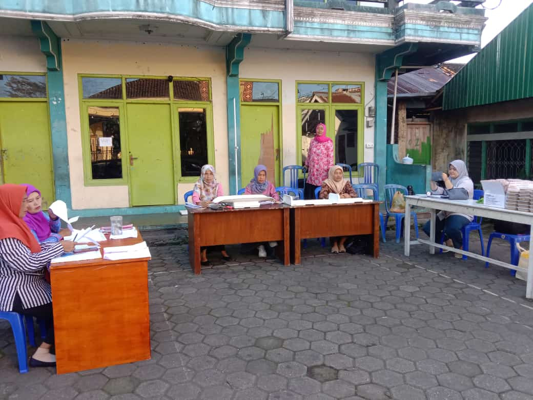 Bina Keluarga Balita (BKB) - Meningkatkan pengetahuan, keterampilan, dan sikap orang tua