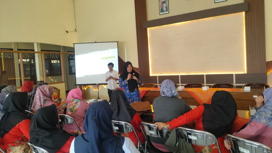 PPKBD : Pembinaan Program Bangga Kencana - Memperkuat sistem informasi keluarga, pengembangan smart technology dan advokasi
