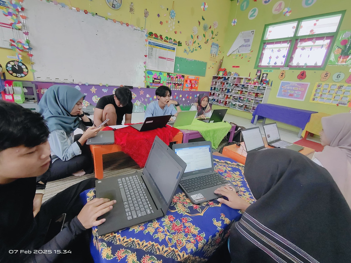 Gelar - Bukan hanya sekadar program kejar paket, tetapi meningkatkan kualitas hidup dan memberikan kesempatan