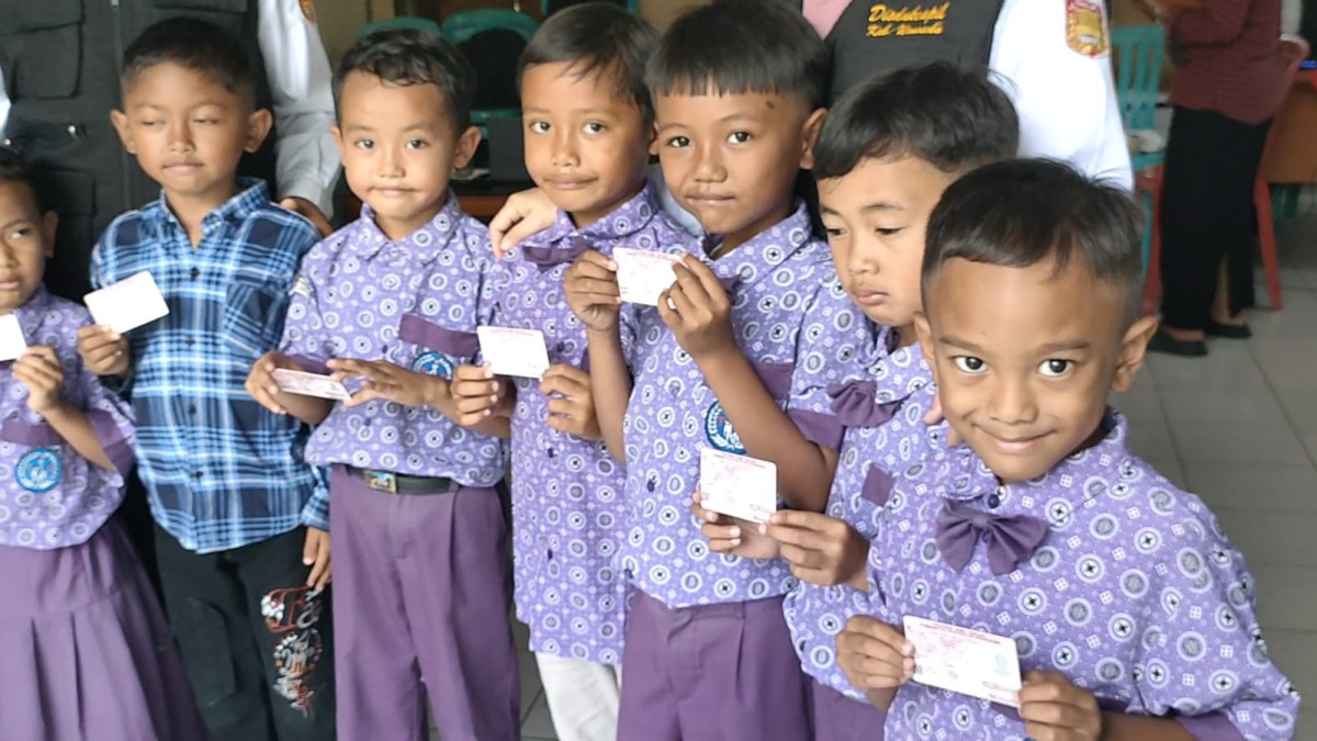 Mimpi Perpustakaan Desa: Mewujudkan Generasi Emas Indonesia
