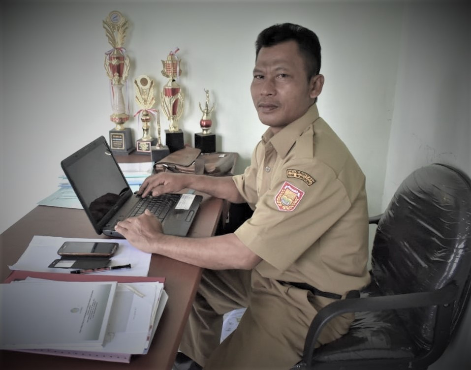Dari Meja Pelayanan ke Rumah Warga: Inisiatif Desa Mempermudah Administrasi Kependudukan bagi Disabilitas dan Orang Sakit