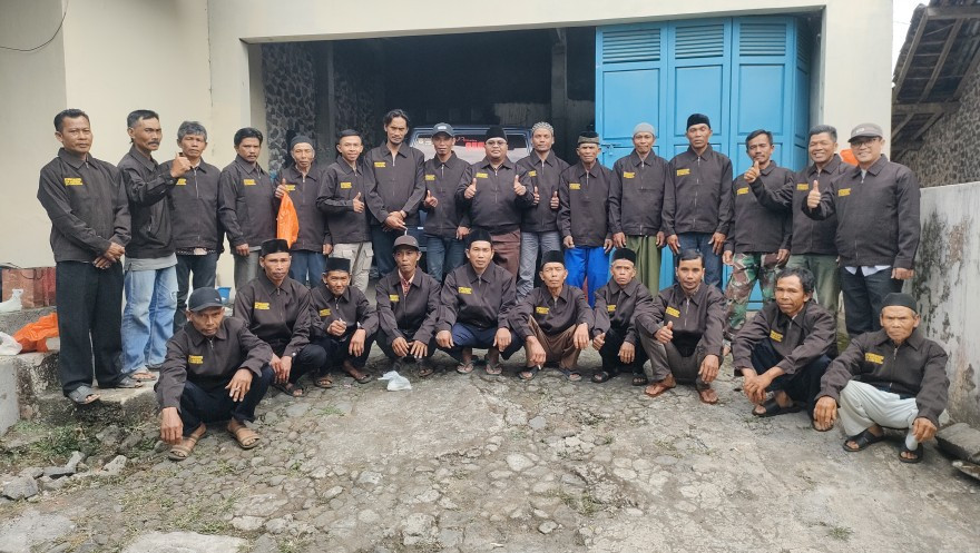 Dinas Pertanian Kab. Wonosobo & Prov. Jateng Fasilitasi Bantuan Pupuk 4.5 ton, Curtivator, Mesin APPO, Sprayer dan Pendampingan Pertanian Kelompok Tani Mekar Mandiri Candimulyo