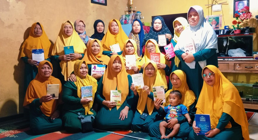 Perpustakaan Desa : Dari Rak Buku ke Genggaman - Krienbook Membawa Literasi Lebih Dekat ke Masyarakat