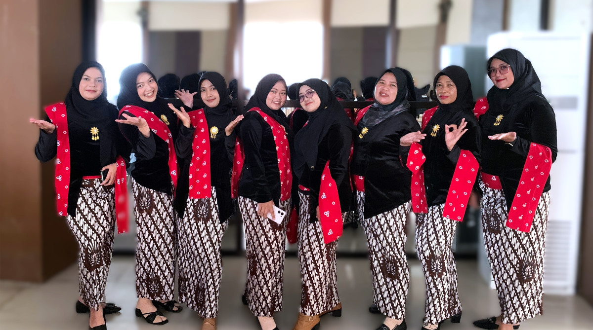Menggapai Asa di Usia Dewasa: Semangat Wisudawan Kejar Paket A, B dan C Gerakan Belajar Rakyat (GELAR) Desa Candimulyo