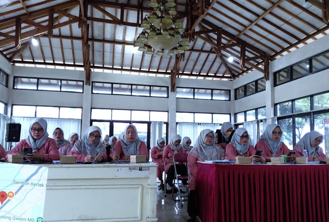 Dari Evaluasi ke Inspirasi: Intan Pratiwi Pimpin PPKBD Evaluasi dan "Intip" Kunci Keberhasilan Kampung KB Candimulyo, Sambut Harganas dan Safari KB Gratis
