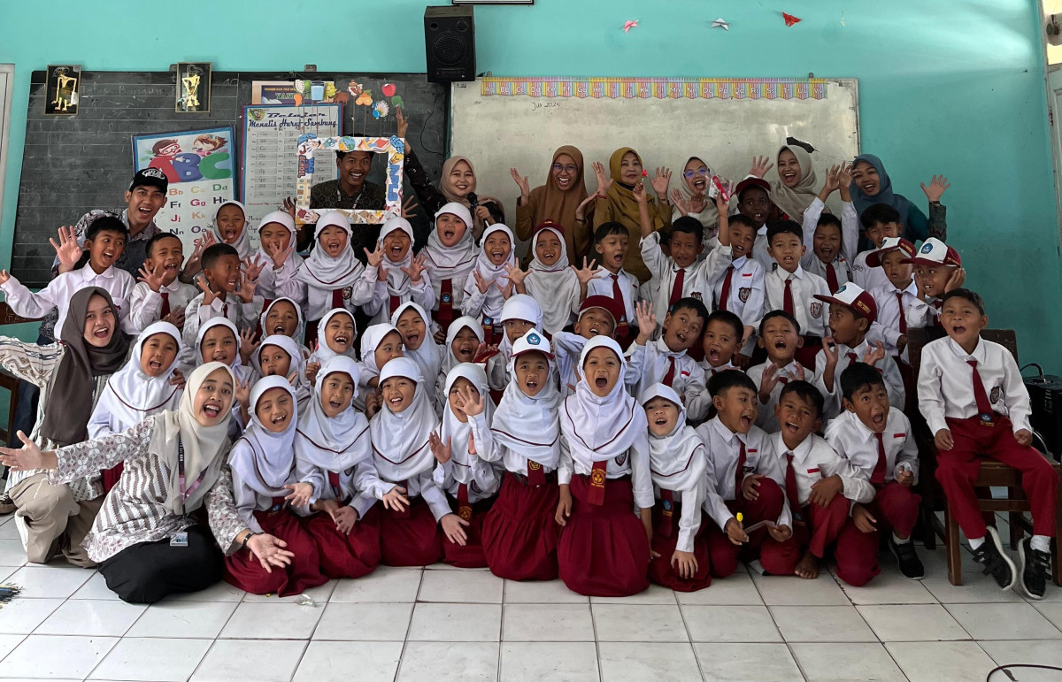 Pesona Lentera Cerita: KKN UIN Jogja Sulap SDN 1 Candimulyo Jadi Taman Imajinasi yang Merekah