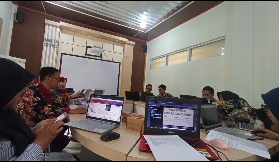 Diskominfo Wonosobo Dorong Transparansi Digital Desa Melalui Fasilitasi Desk Keterbukaan Informasi Website