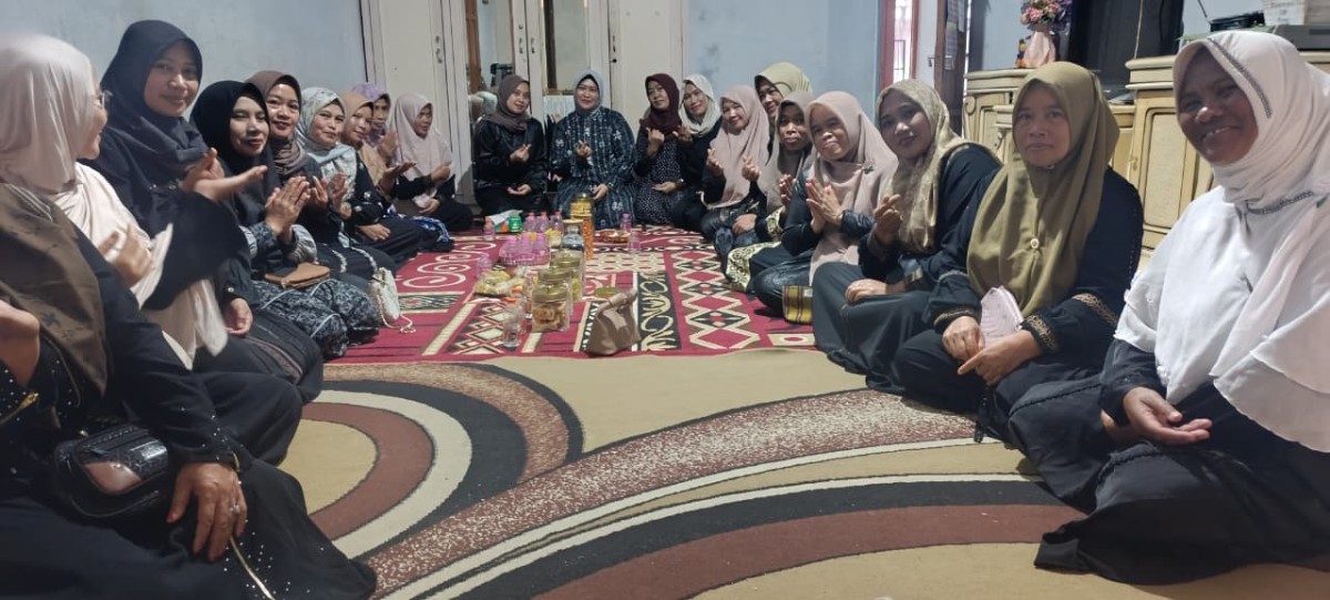 Dua Wajah Penghormatan: Mengapa Kita Punya Dua Hari Ibu