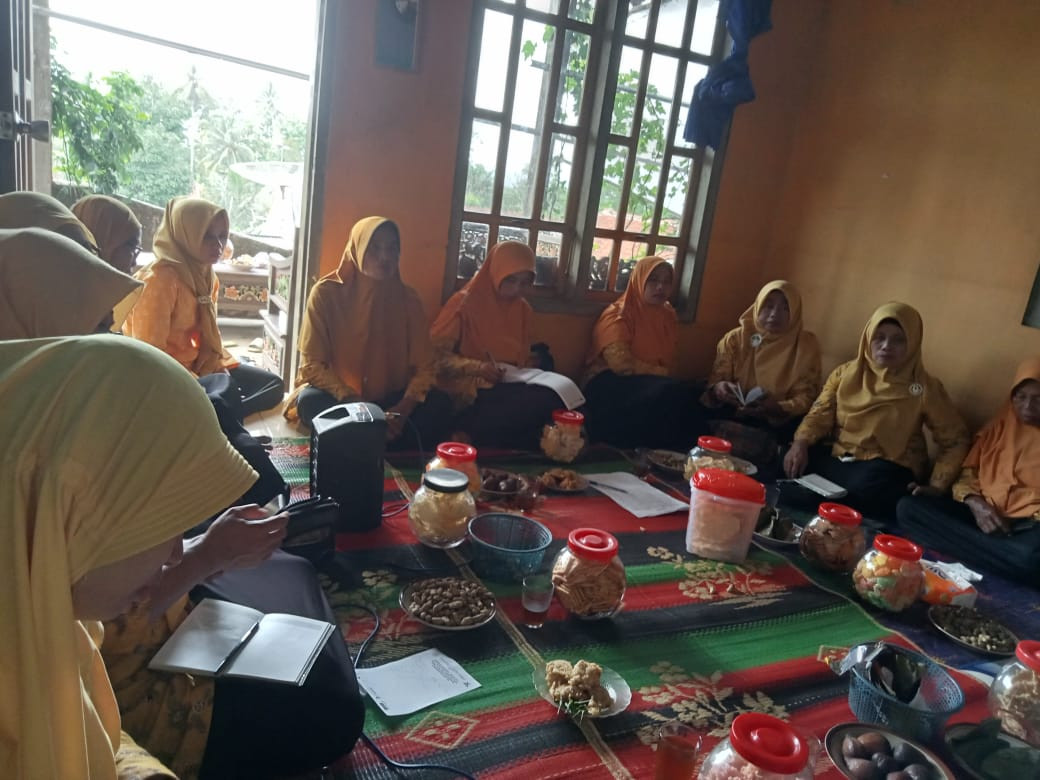 Pertemuan kader yandu,ppkbd,bkb, desa banjarsari