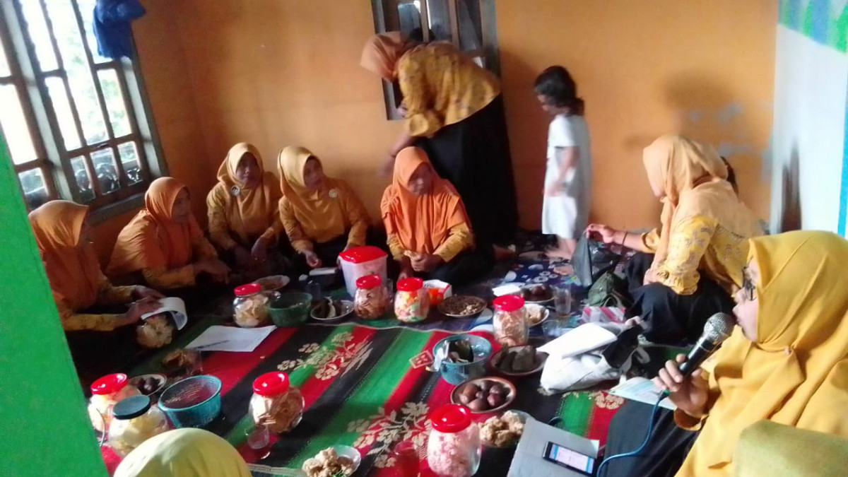 Pertemuan kader KB ,dan yandu