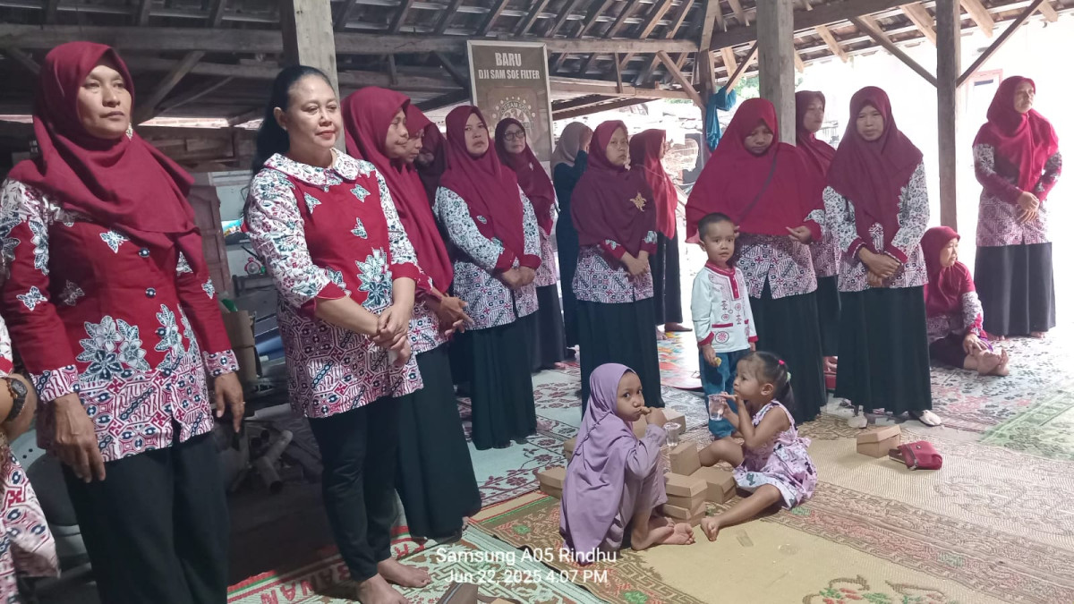 Kegiatan PKK di Desa Pandeyan