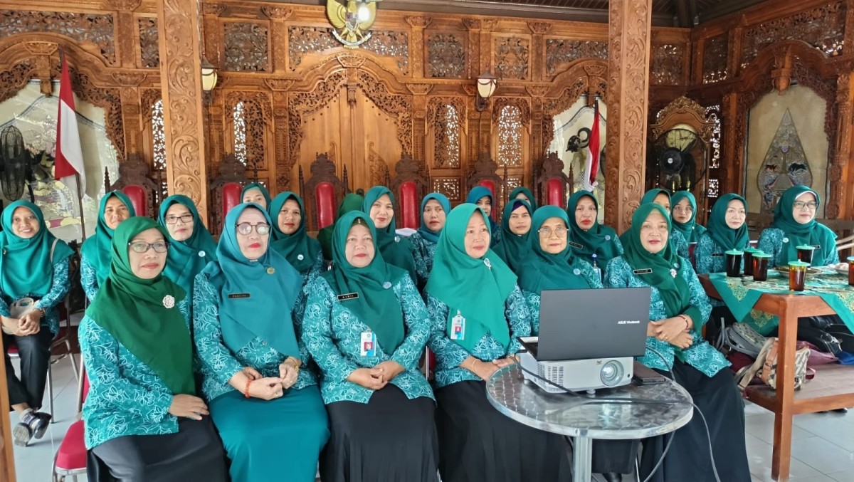 Zoom meeting tp pkk
