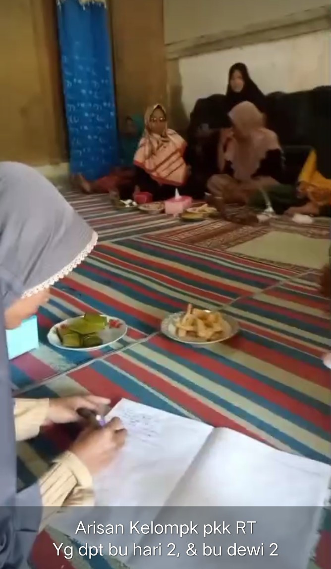 Arisan Ibu ibu PKK rt Baran Etan