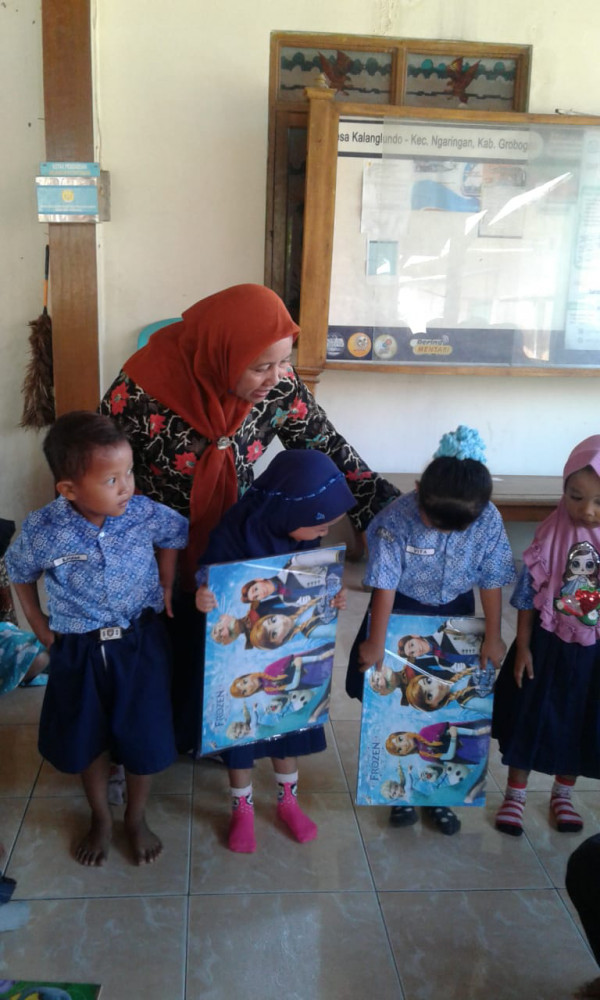 Bermain Puzzle Pengembangan Kreativitas Anak